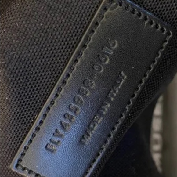 Saint Laurent - Picture 6 of 7